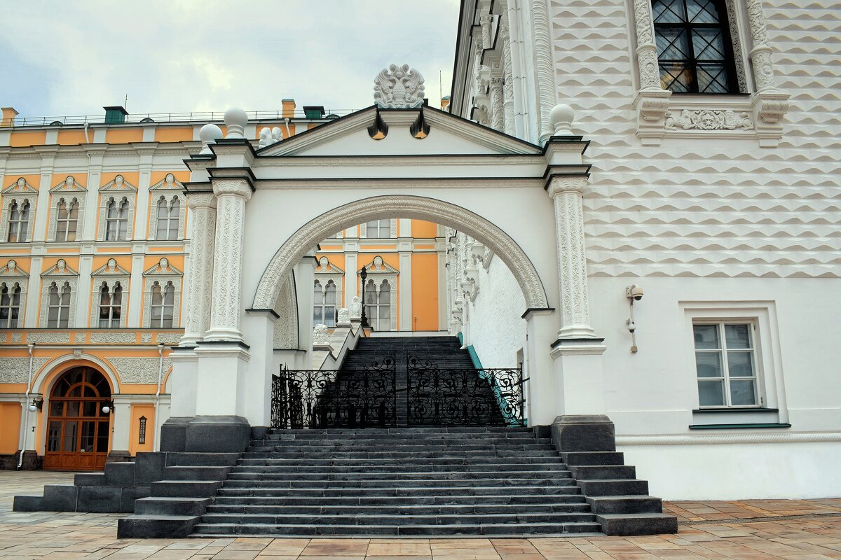 Красное крыльцо.. - Татьяна Помогалова Красное крыльцо.. - Татьяна Помогалова