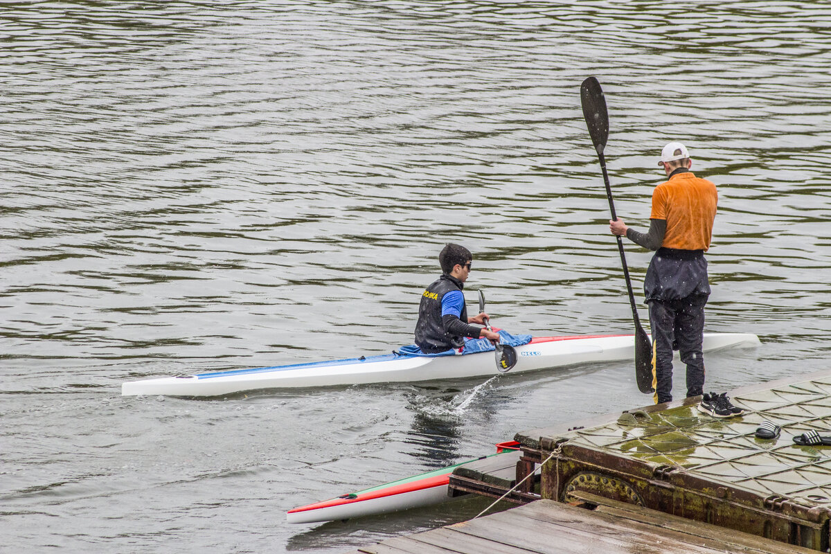 Уставший байдарошник & человекъ с весломъ - Коля Лукашов