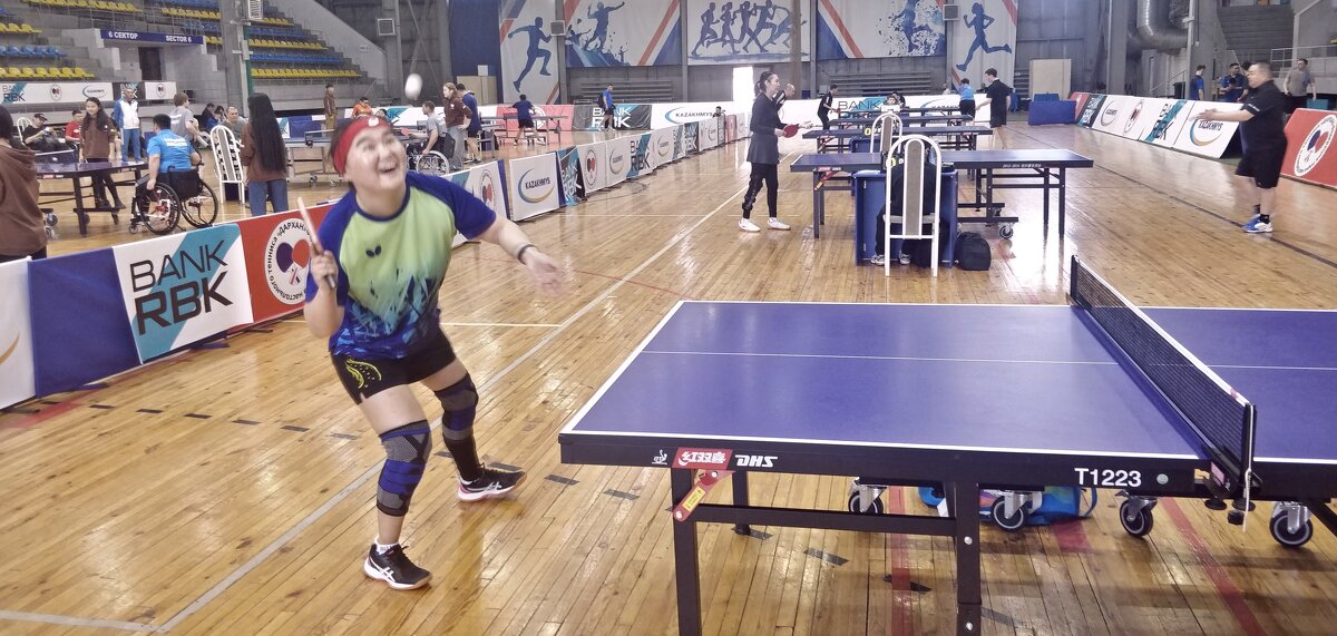 Атака - Андрей Хлопонин Атака - Андрей Хлопонин