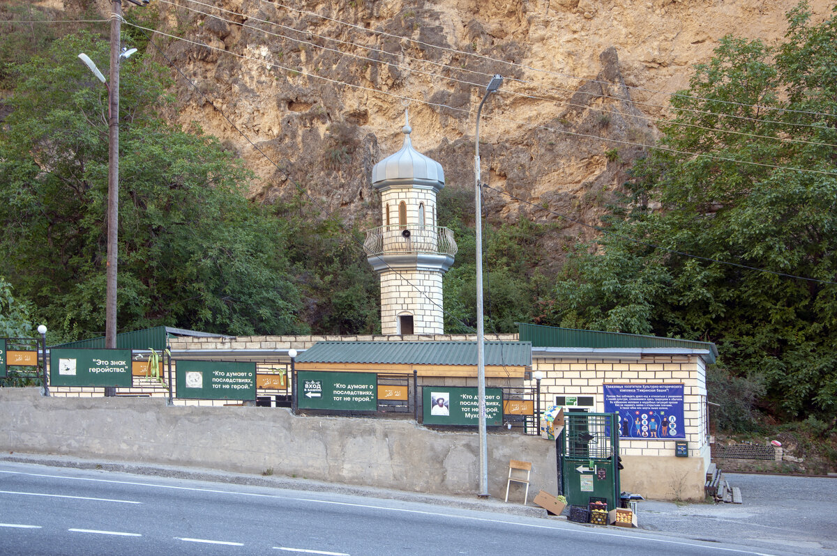 Дагестан. Мечеть у Гимринской башни - Gen Дагестан. Мечеть у Гимринской башни - Gen