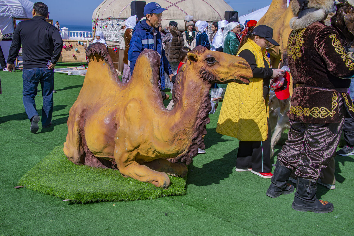 Отдыхает - Анатолий Чикчирный