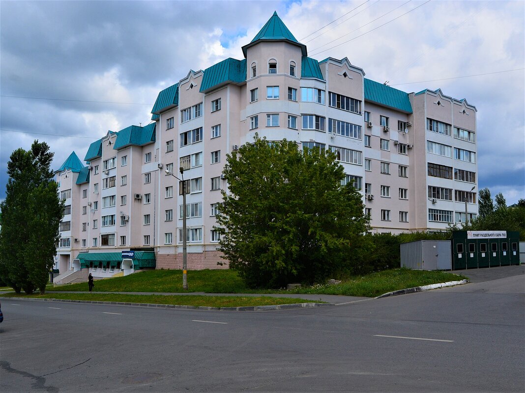 Чебоксары. Дом по ул. Ардалиона Игнатьева 4. - Пётр Чернега Чебоксары. Дом по ул. Ардалиона Игнатьева 4. - Пётр Чернега