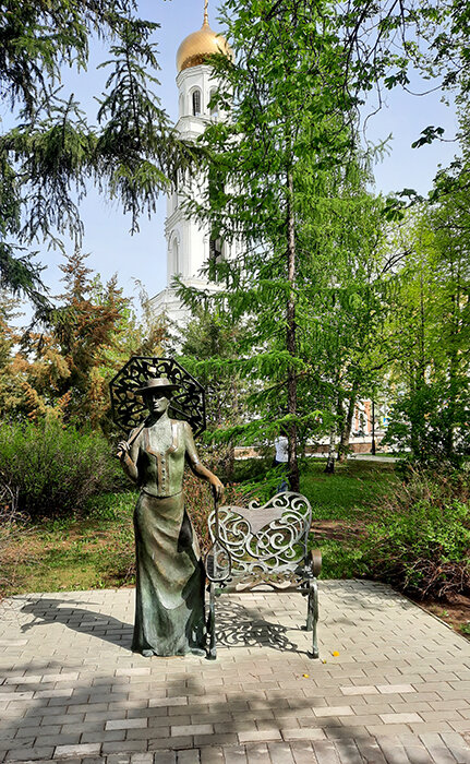 **** - Елена Хализова