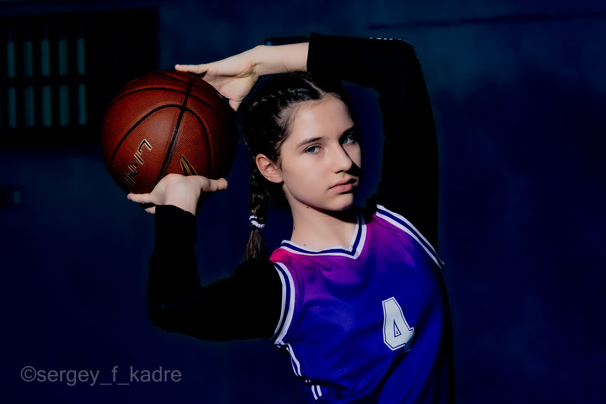 Юная баскетболистка - Сергей Флетчер Юная баскетболистка - Сергей Флетчер