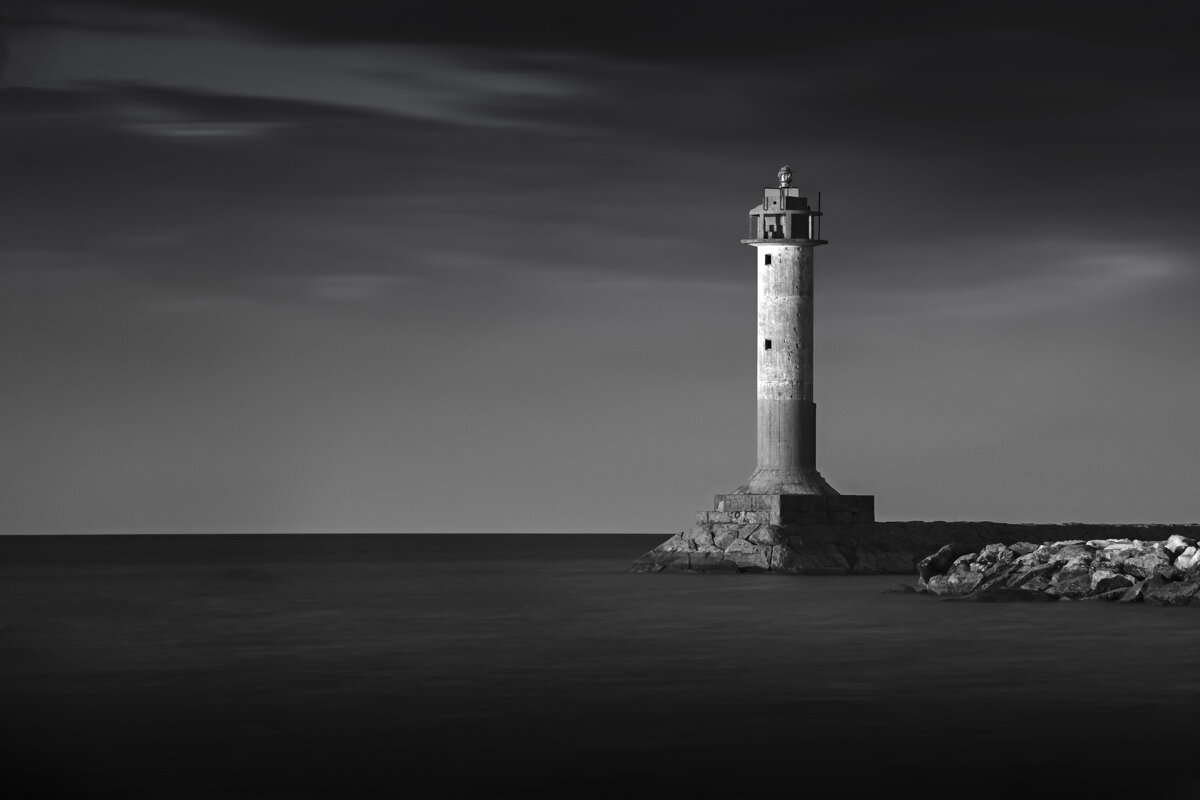 Одинокий маяк - Максим Вышарь Одинокий маяк - Максим Вышарь