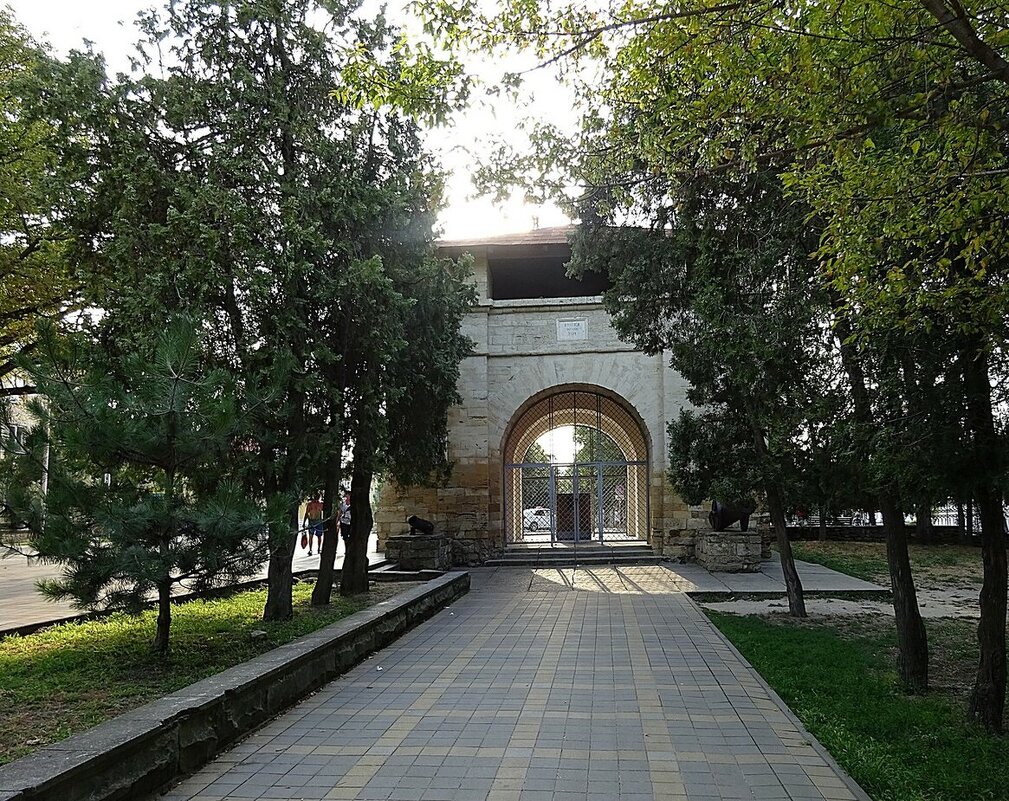 Анапа. "Русские ворота" - Сергей Антонов Анапа. "Русские ворота" - Сергей Антонов