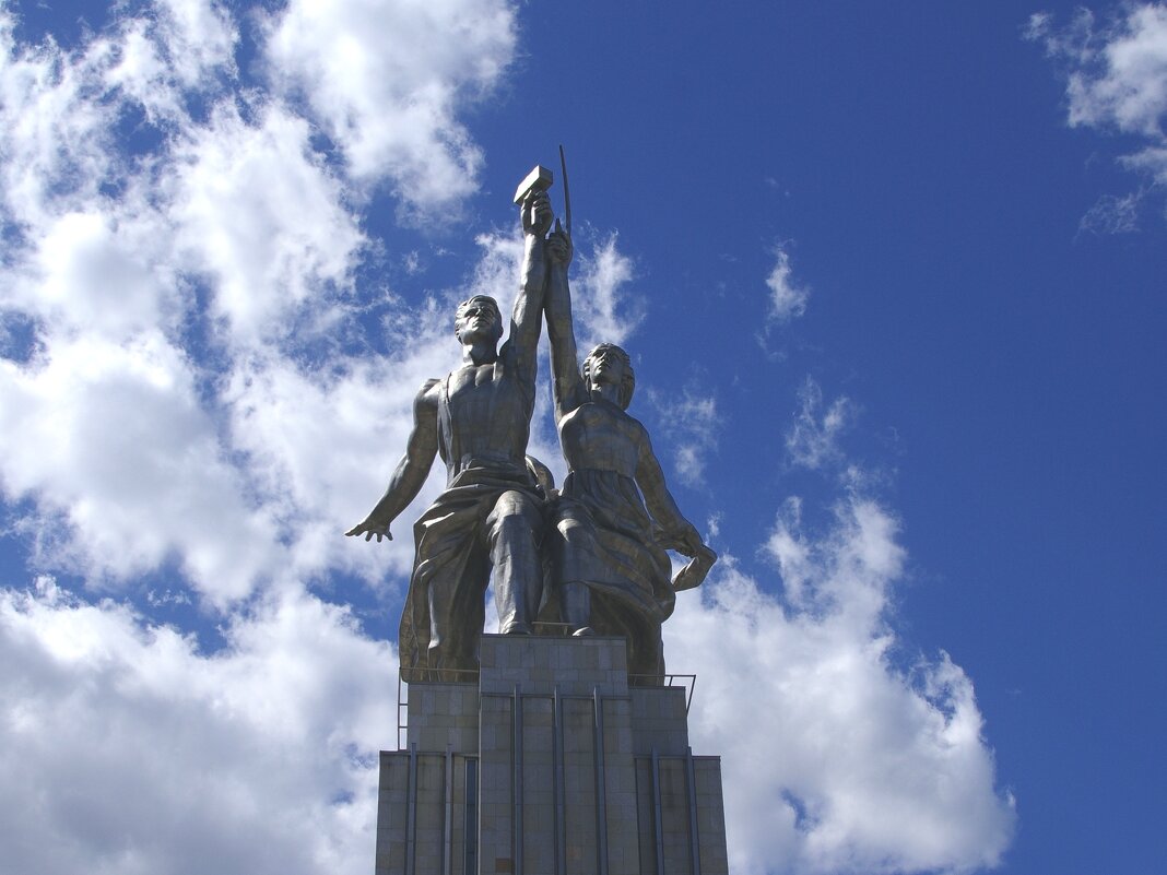 Памятник рабочему и колхознице - Сергей Швечков