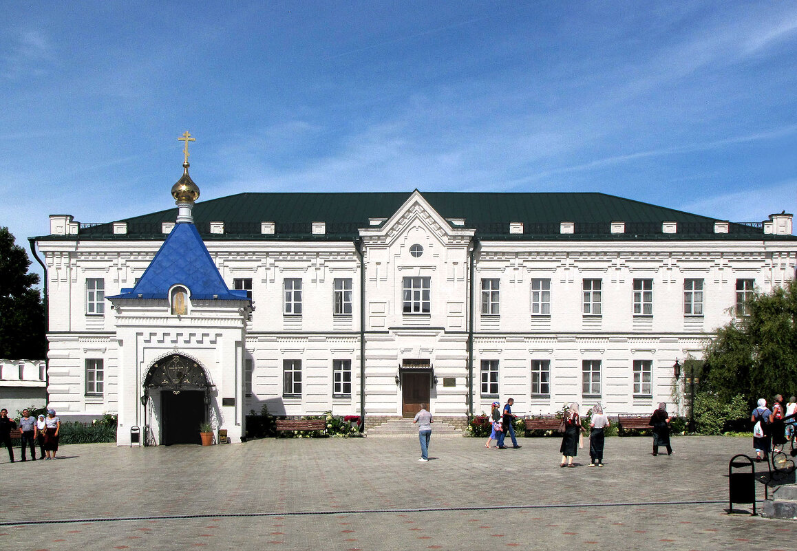 Водосвятная часовня и Братский корпус - Александр Ильчевский 