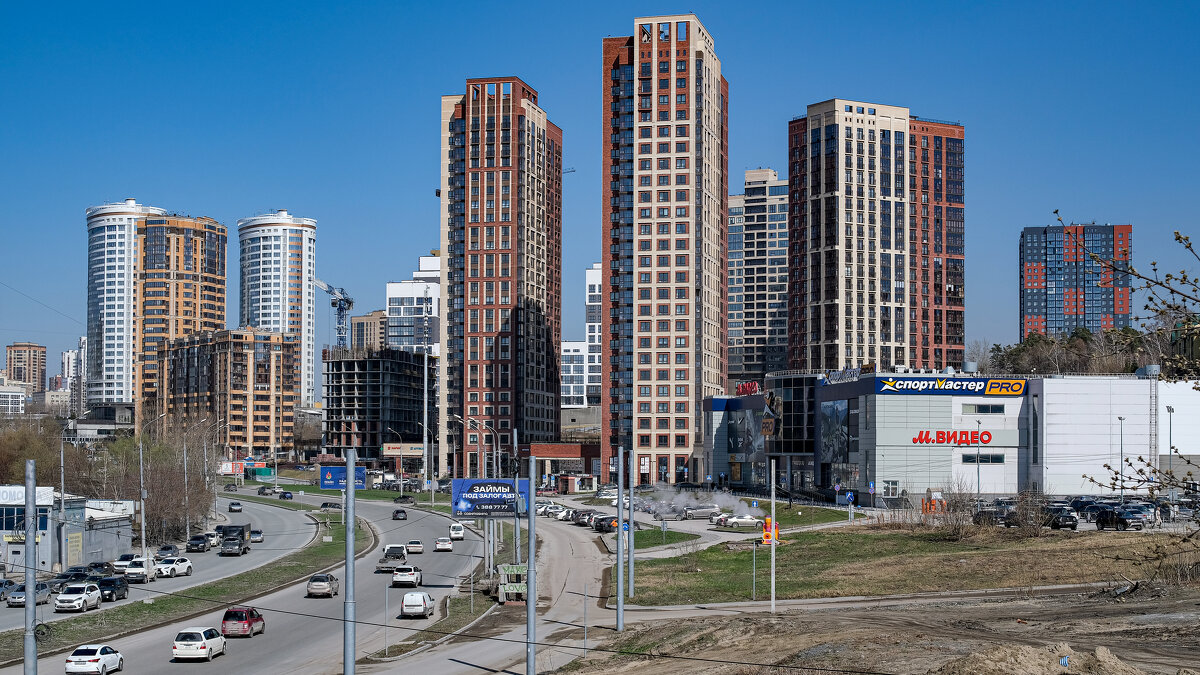 Апрельский город - Dmitry i Mary S Апрельский город - Dmitry i Mary S