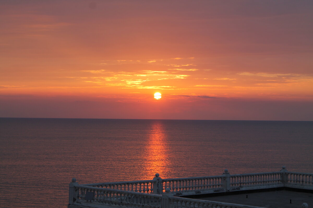 Морской закат - Олег Зоркий
