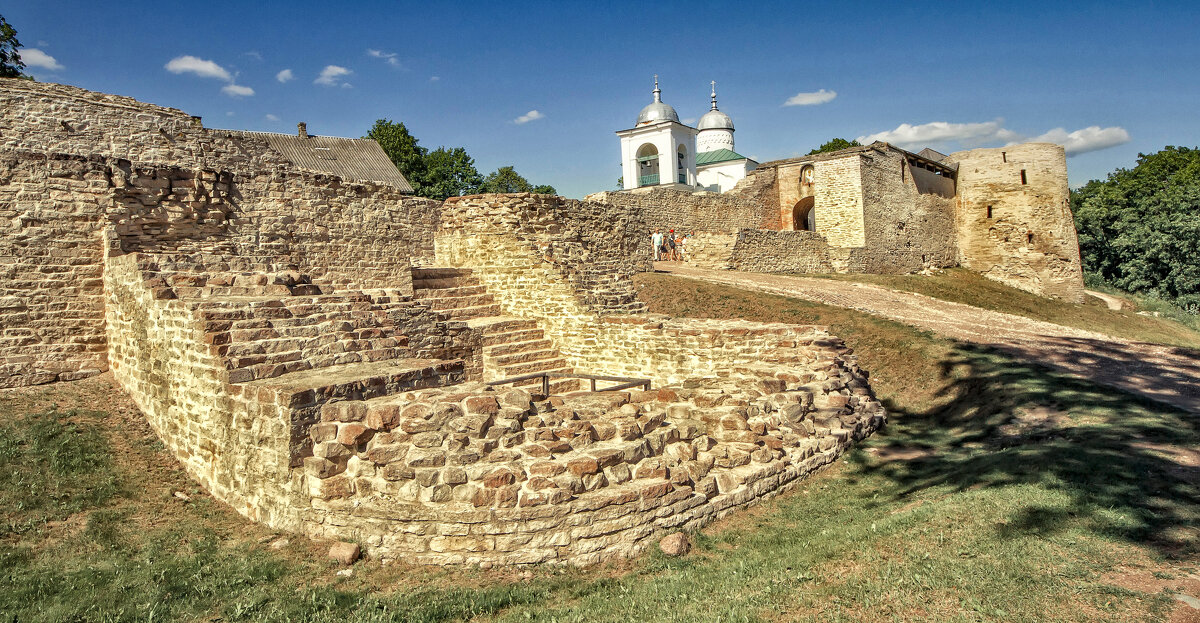 Изборская Крепость - leo yagonen Изборская Крепость - leo yagonen