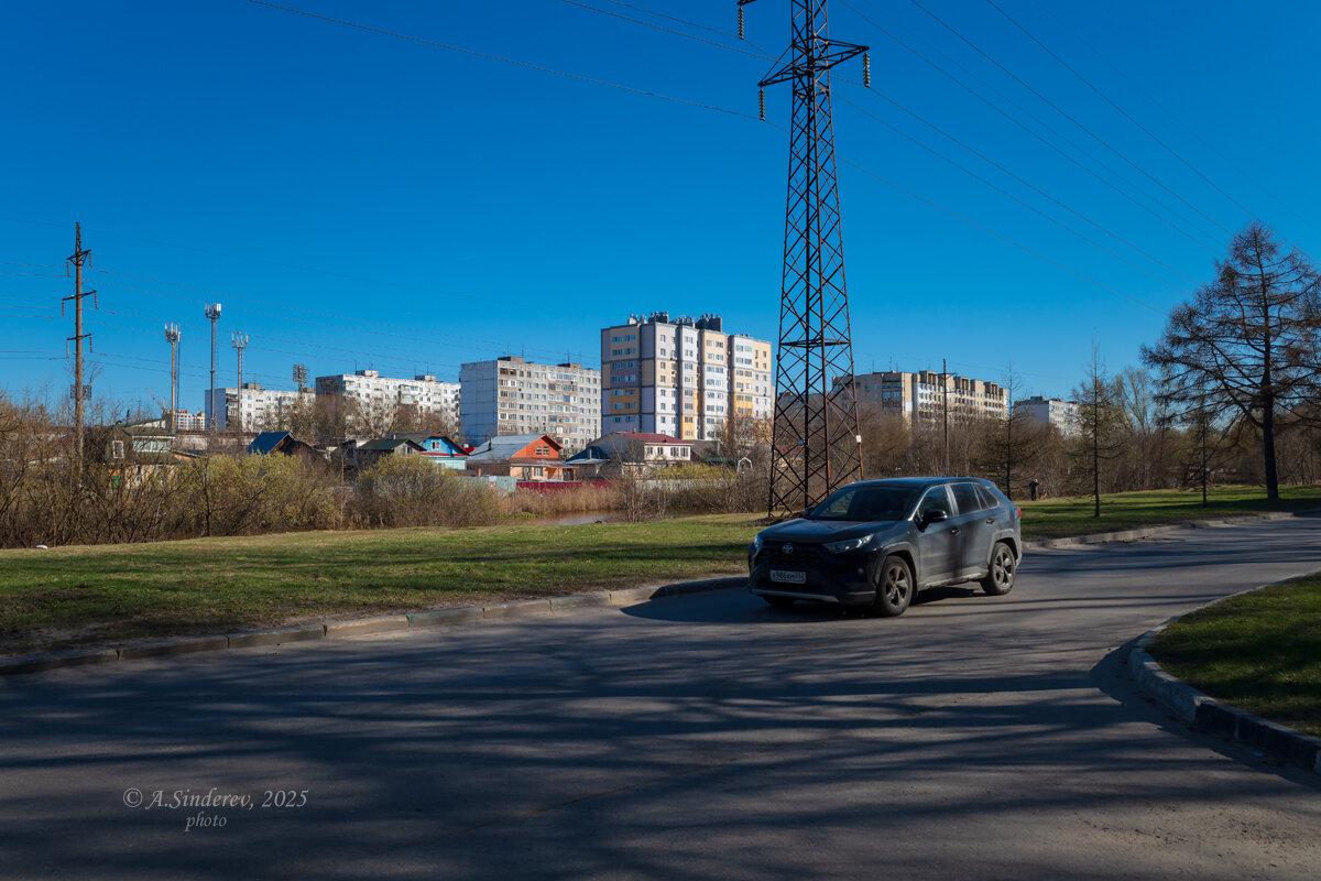 Городская улица - Александр Синдерёв Городская улица - Александр Синдерёв