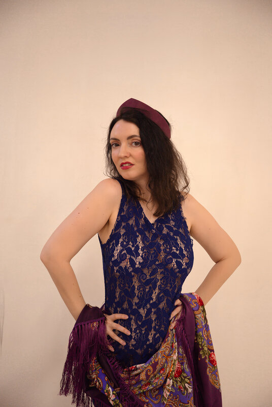 Подбоченившаяся - And I go