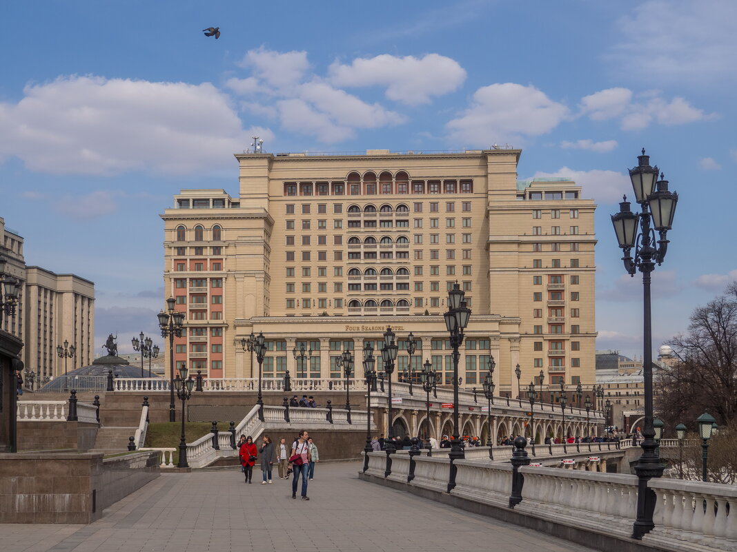 ___ - Yuriy V
