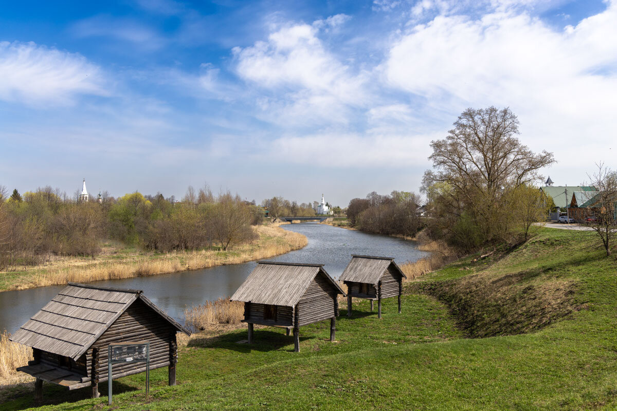 Амбары на сваях. - vladimir Б