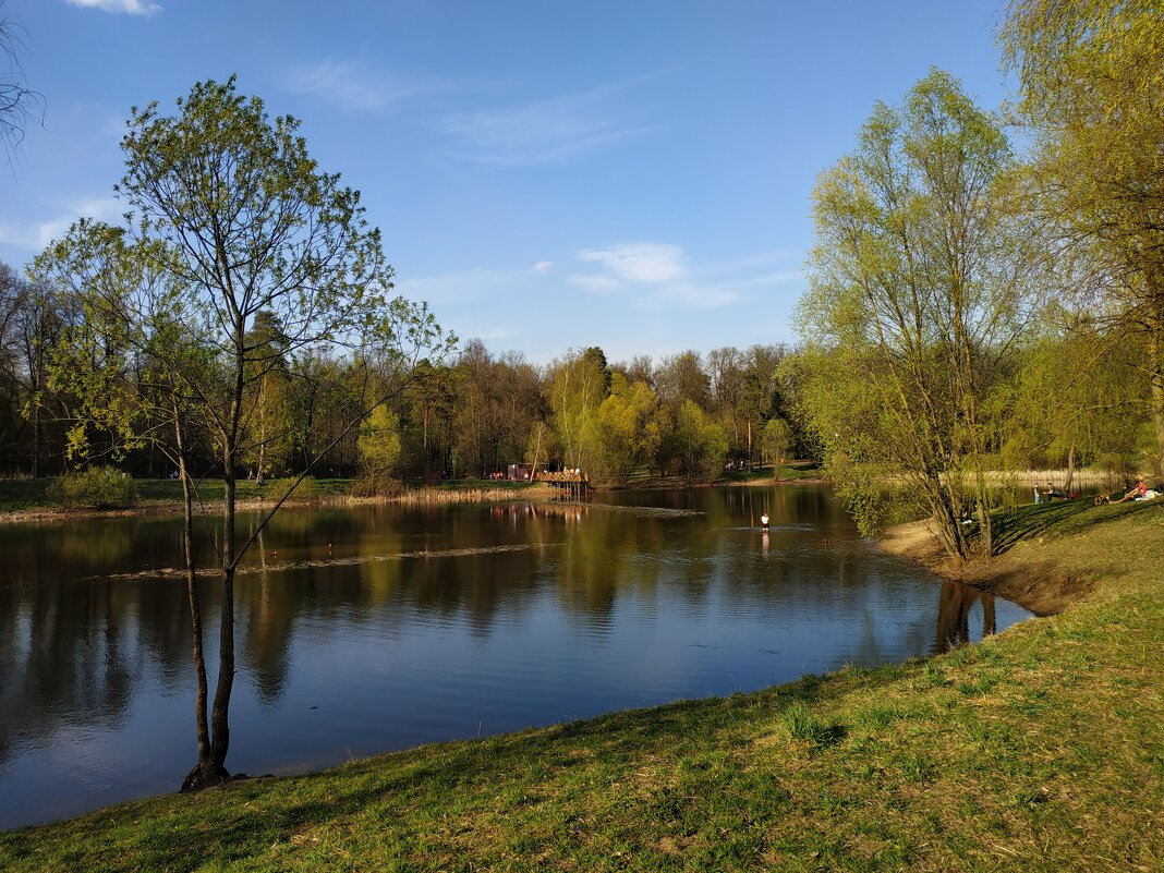 Светлый понедельник - Андрей Лукьянов Светлый понедельник - Андрей Лукьянов
