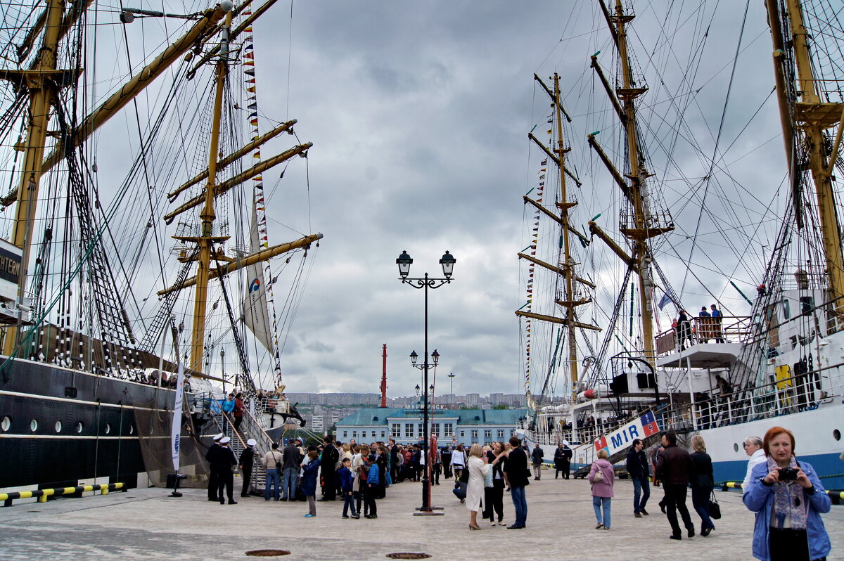 Морской вокзал города Мурманска. - Любовь Овсянкина Морской вокзал города Мурманска. - Любовь Овсянкина