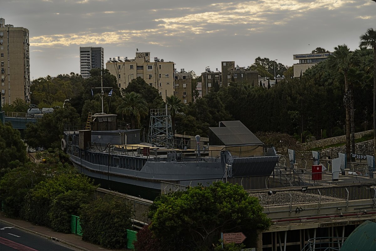 Израиль  ,2025г, - ujgcvbif 