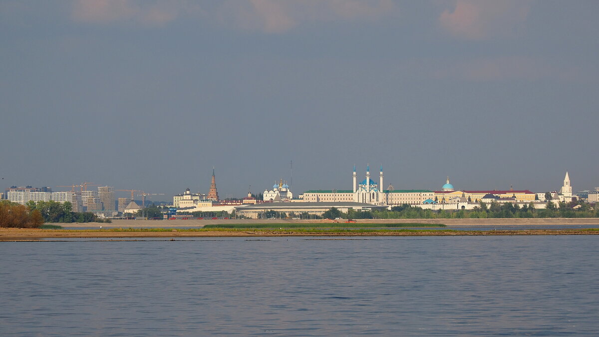Проплывая мимо Казани. - Евгений Седов