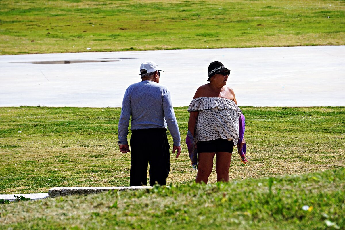 дан приказ: ему - на запад, ей - в другую сторону... - Александр Корчемный дан приказ: ему - на запад, ей - в другую сторону... - Александр Корчемный