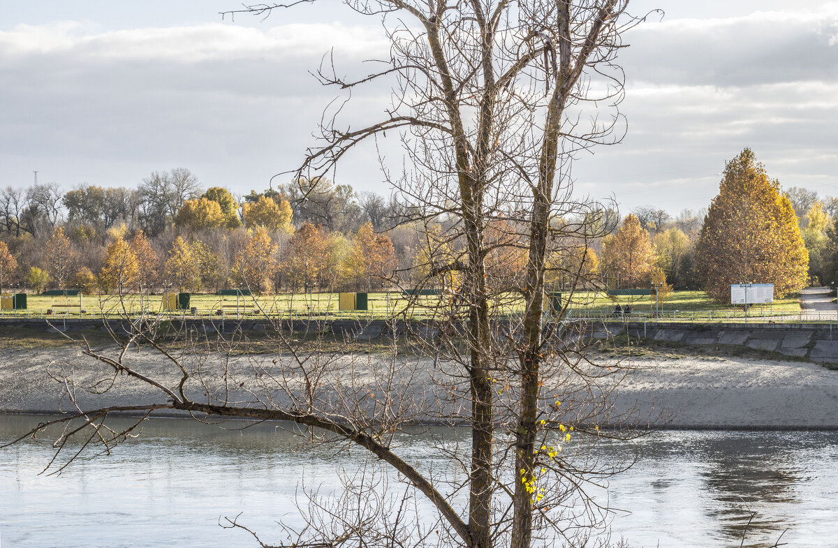 Днестр & осень - Коля Лукашов