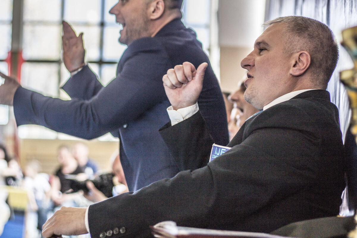 Весна & довольный Сэнсэй Михалыч - Коля Лукашов Весна & довольный Сэнсэй Михалыч - Коля Лукашов