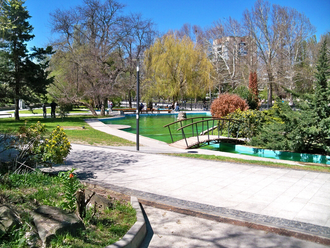 Весенний   горсад - Валентин Семчишин