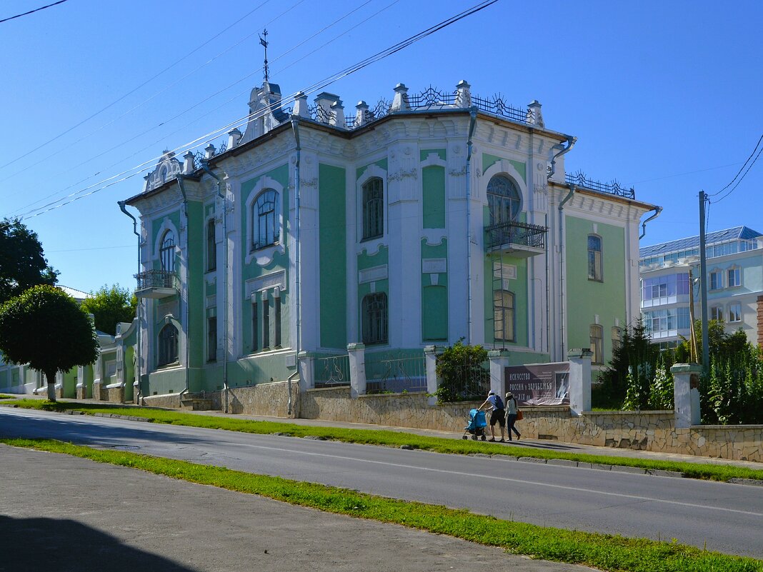 Чебоксары. Особняк купца Фёдора Прокопьевича Ефремова. - Пётр Чернега