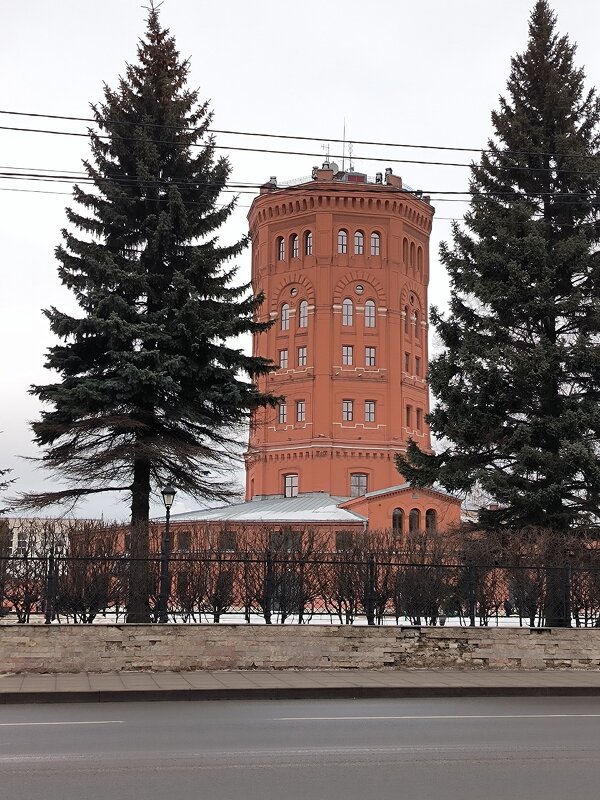 Водонапорная башня музея "Вселенная воды". - Ольга 
