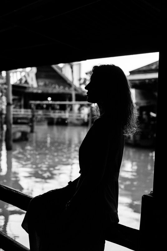 На плавучем рынке... - Михаил Соколов На плавучем рынке... - Михаил Соколов