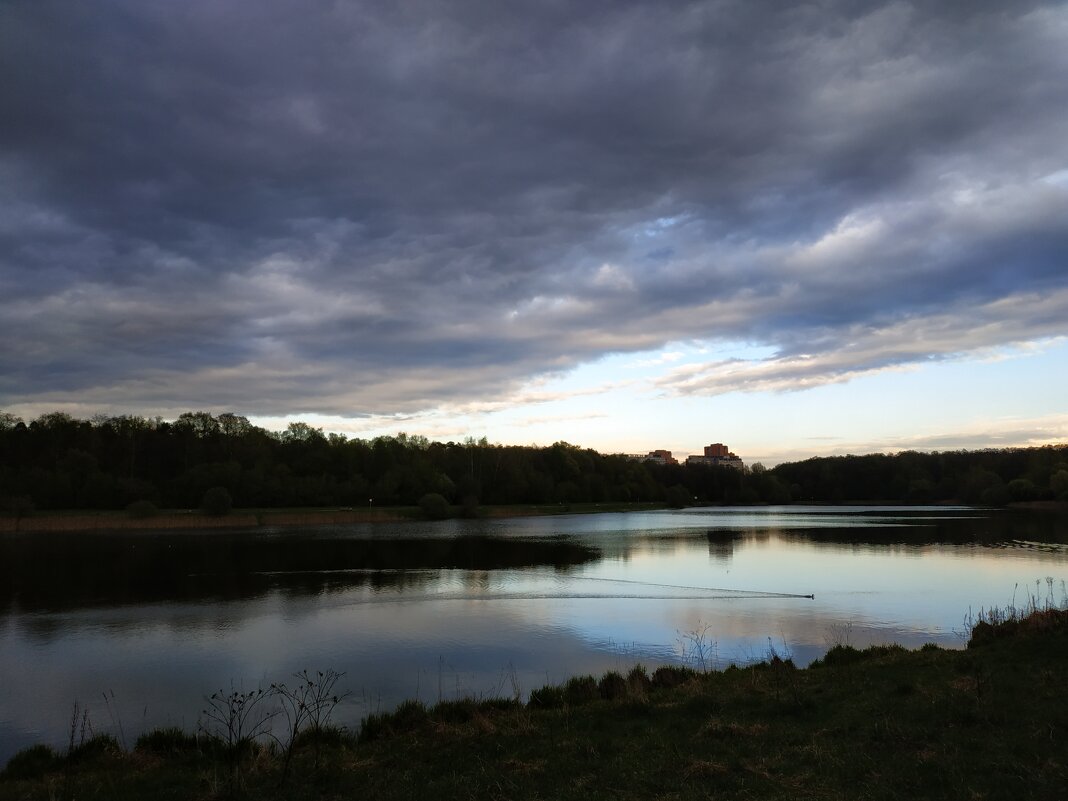 Тут солнце было уже не поймать - Андрей Лукьянов