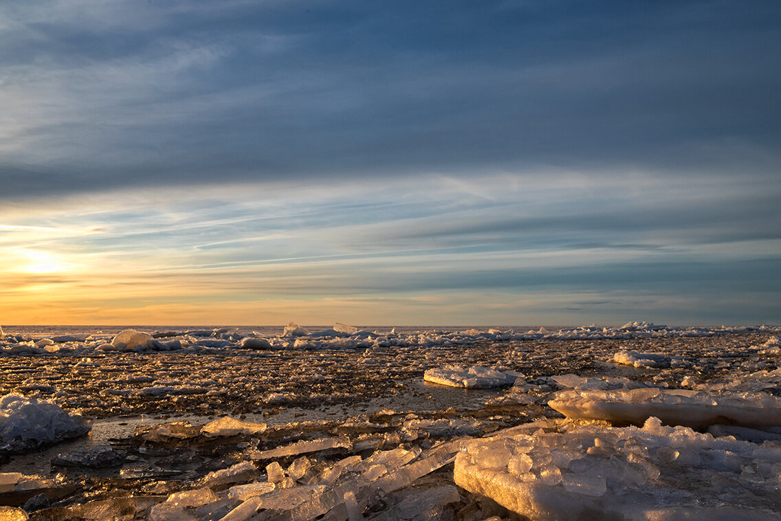 Весенний закат на озере - Виктор Желенговский Весенний закат на озере - Виктор Желенговский