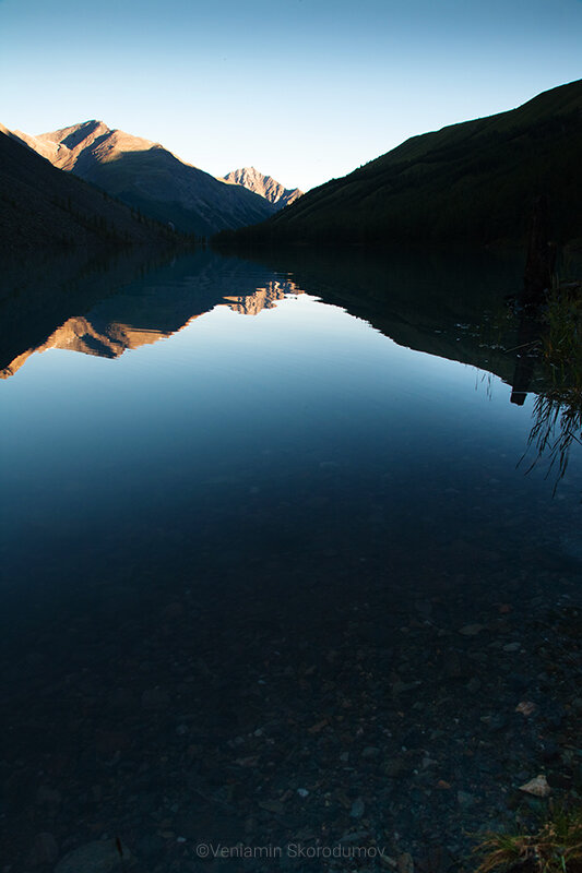 Синева горного озера - Вениамин Скородумов