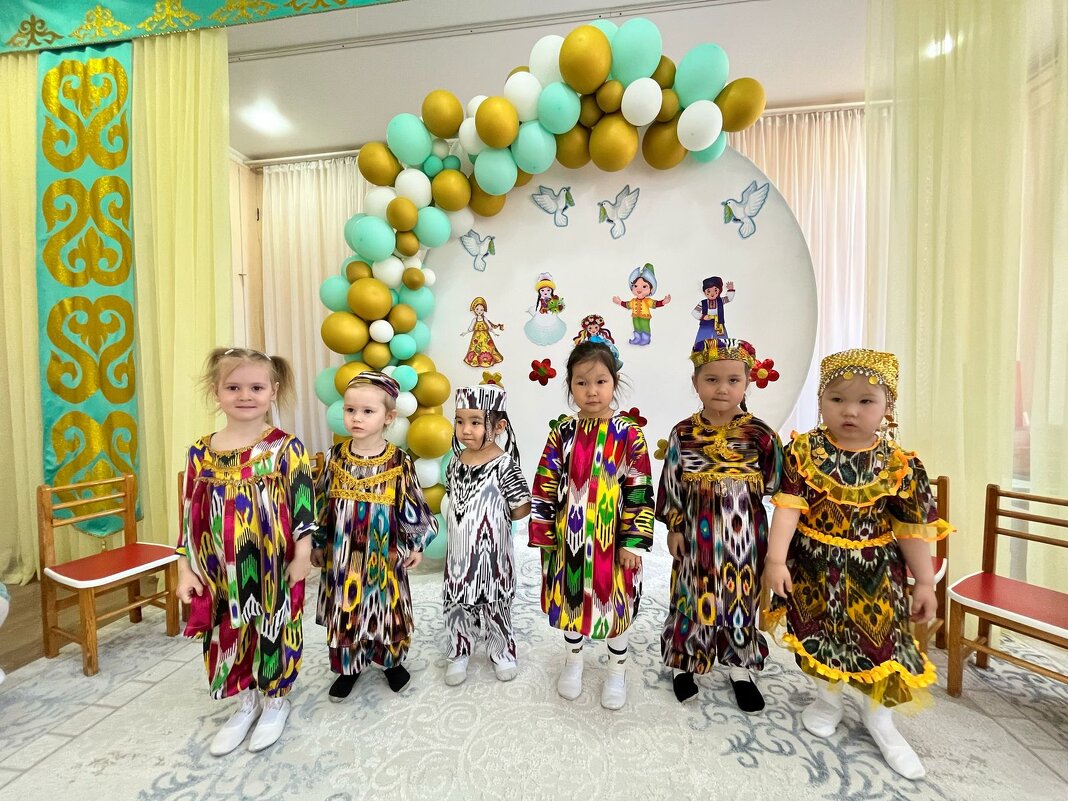 Узбекский танец. - Андрей Хлопонин Узбекский танец. - Андрей Хлопонин