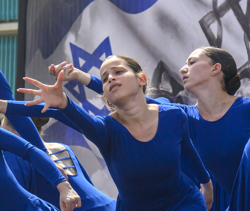 танец ко Дню Независимости Израиля - Осень 