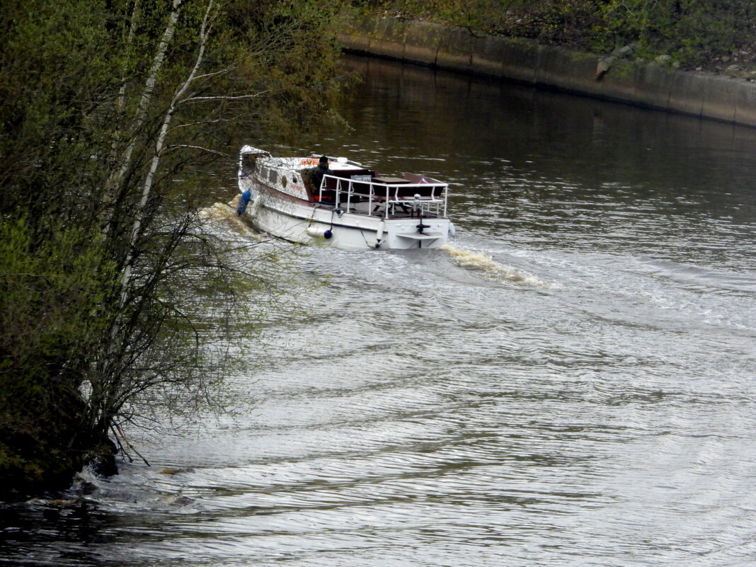 1.Весенняя навигация на Охте - Юрий Велицкий