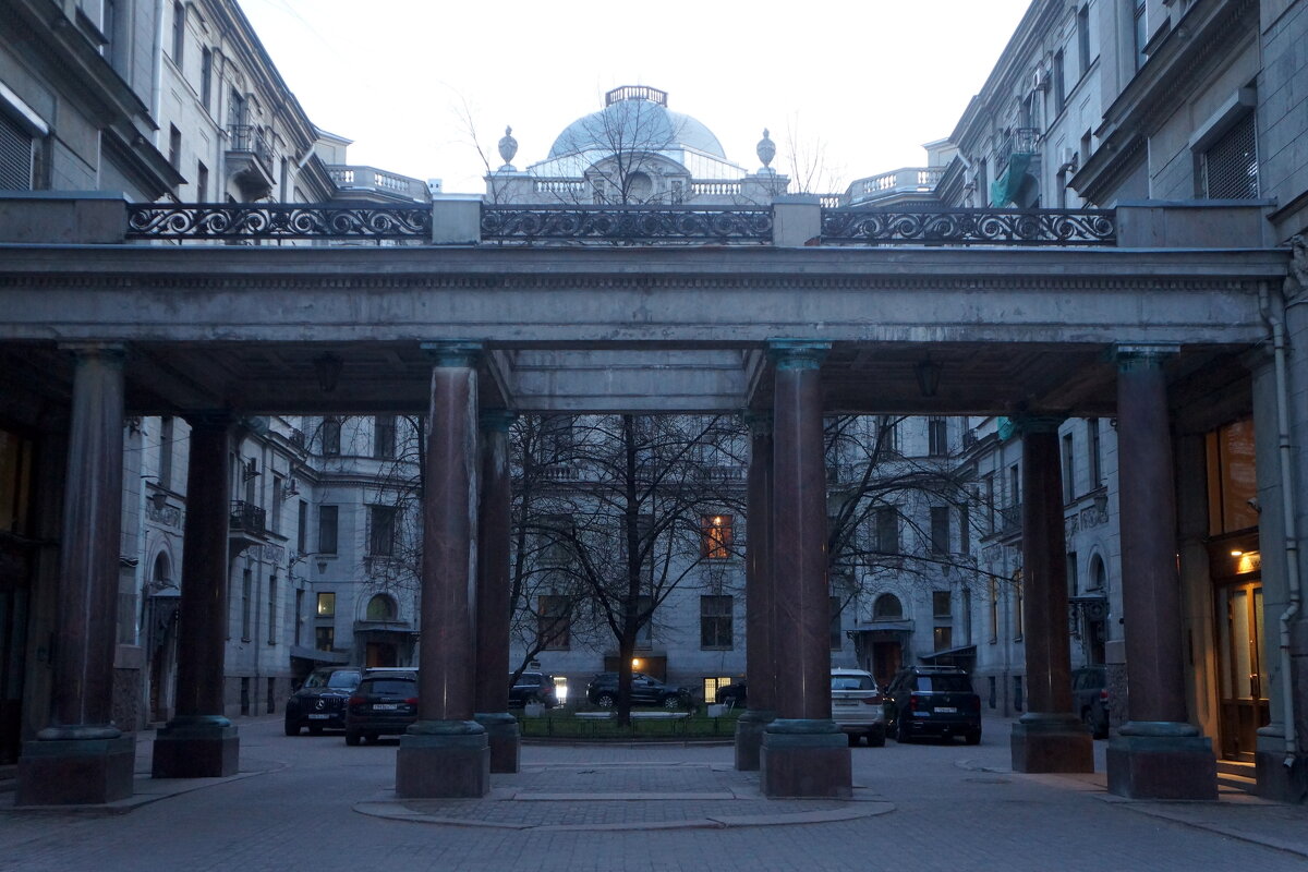 Доходный дом Первого Российского страхового общества / Дом трех Бенуа - zavitok *