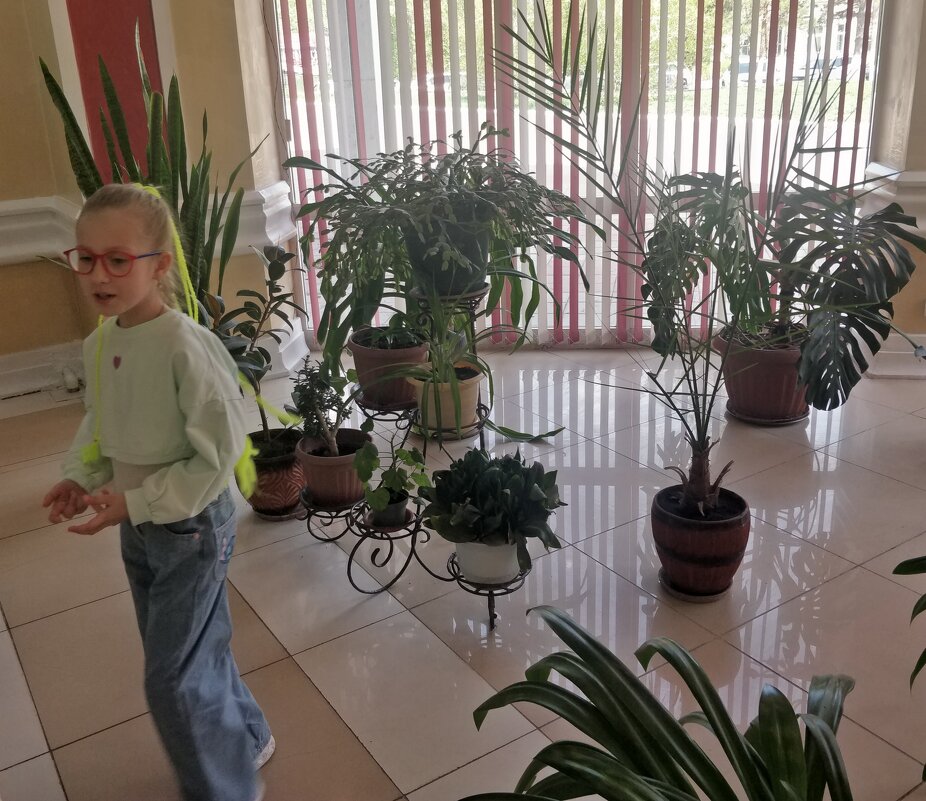 Дети и цветы... - Андрей Хлопонин Дети и цветы... - Андрей Хлопонин