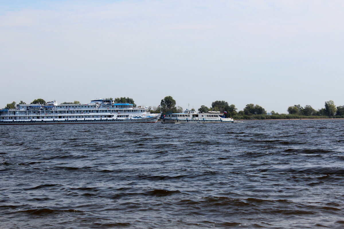 На встречных курсах - Марсель Валеев