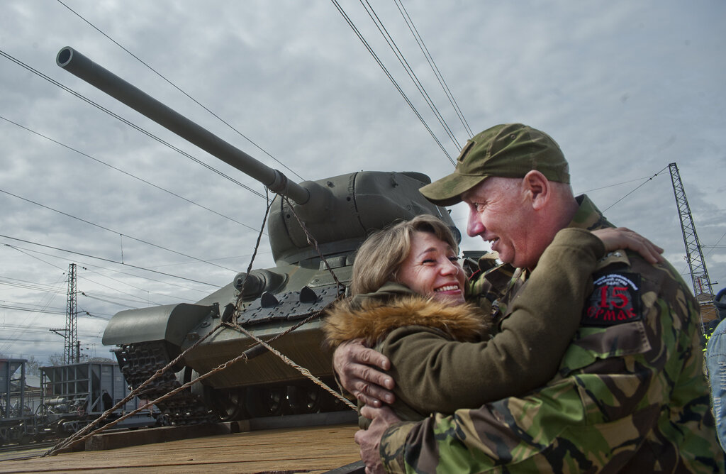 Родной вернулся... - Владимир Хиль Родной вернулся... - Владимир Хиль