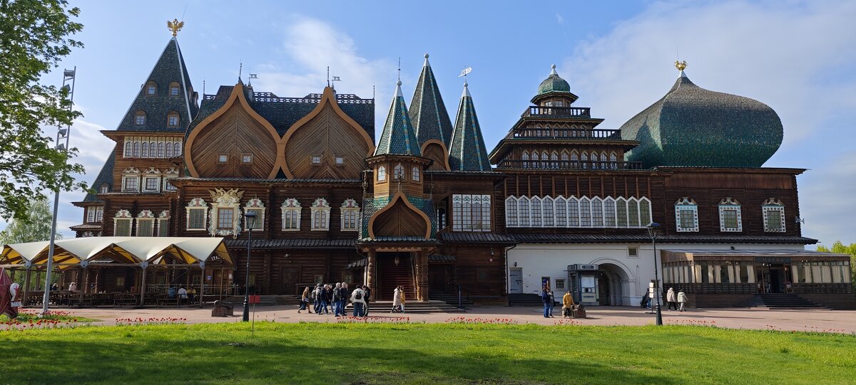 Дворец царя Алексея Михайловича в Коломенском - <<< Наташа >>> Дворец царя Алексея Михайловича в Коломенском - <<< Наташа >>>