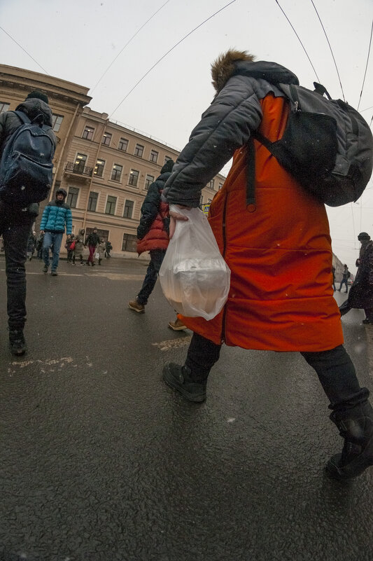 Все бегут, бегут, бегут... - Иван К Все бегут, бегут, бегут... - Иван К