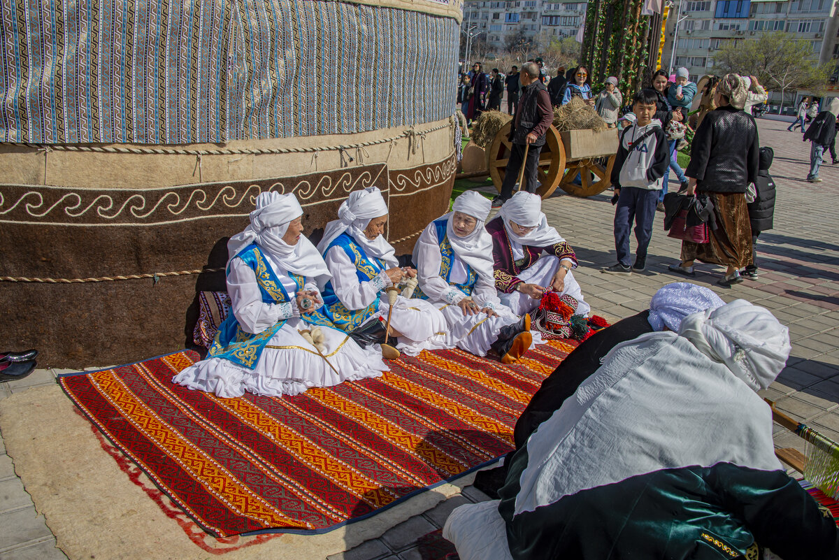 Бытовая сцена - Анатолий Чикчирный