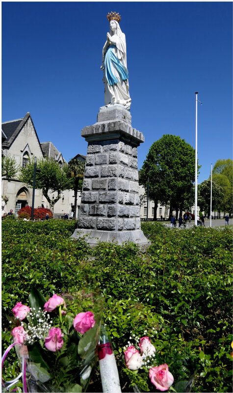 Аве Мария шествие со свечами в (Лурд) вечернее шествие Франция /Ave Maria Lichterprozession in (Lour - "The Natural World" Александер Аве Мария шествие со свечами в (Лурд) вечернее шествие Франция /Ave Maria Lichterprozession in (Lour - "The Natural World" Александер