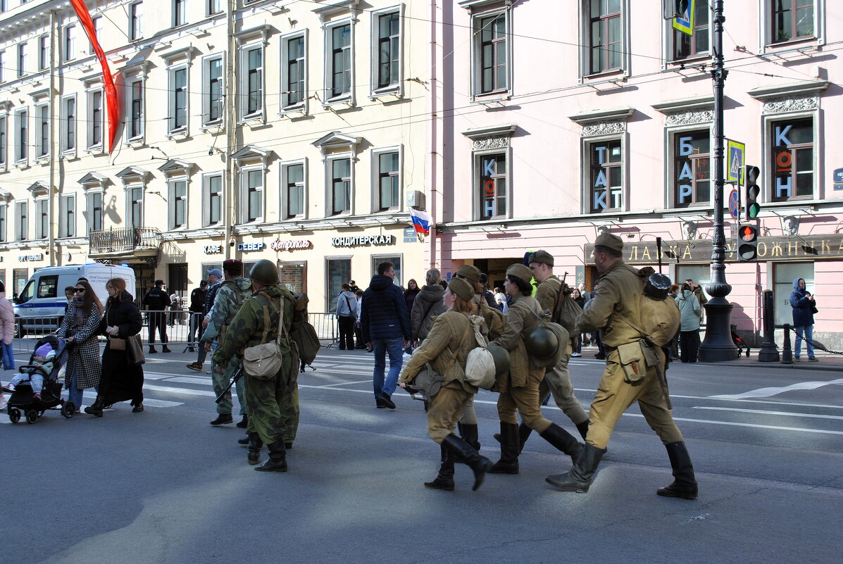 Как-то на Невском - AleksSPb Лесниченко Как-то на Невском - AleksSPb Лесниченко