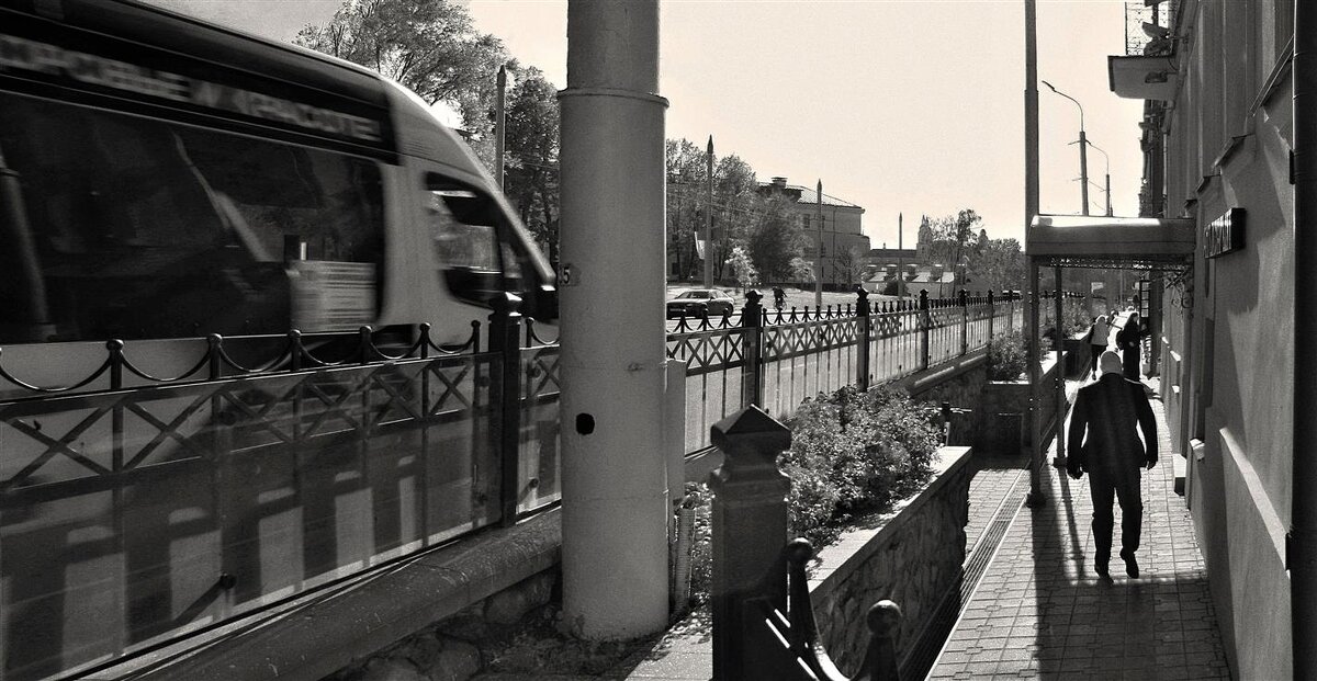 В погоне за Фантомасом :-) - Глeб ПЛATOB