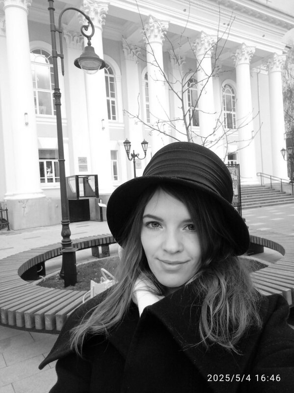 Портрет чб в шляпе - Светлана Лапка