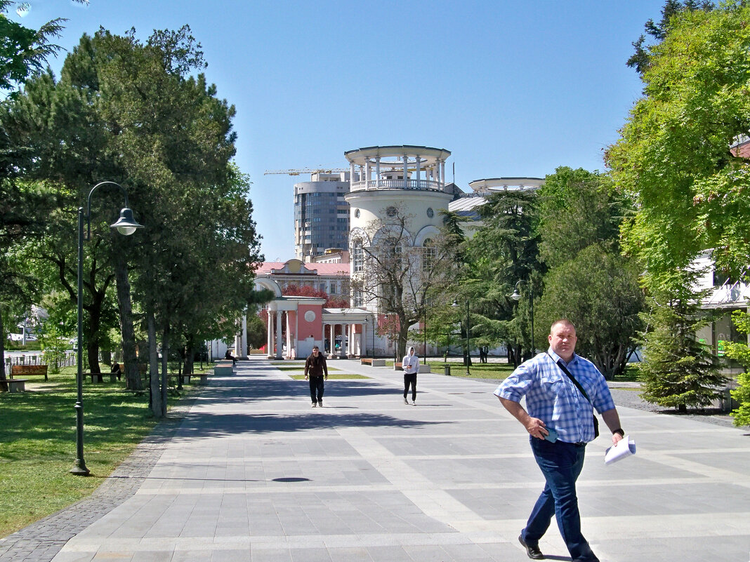 Уютно стало после ремонта - Валентин Семчишин
