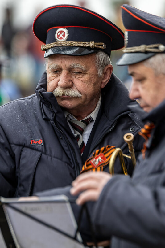 *** - Юрий Глушков