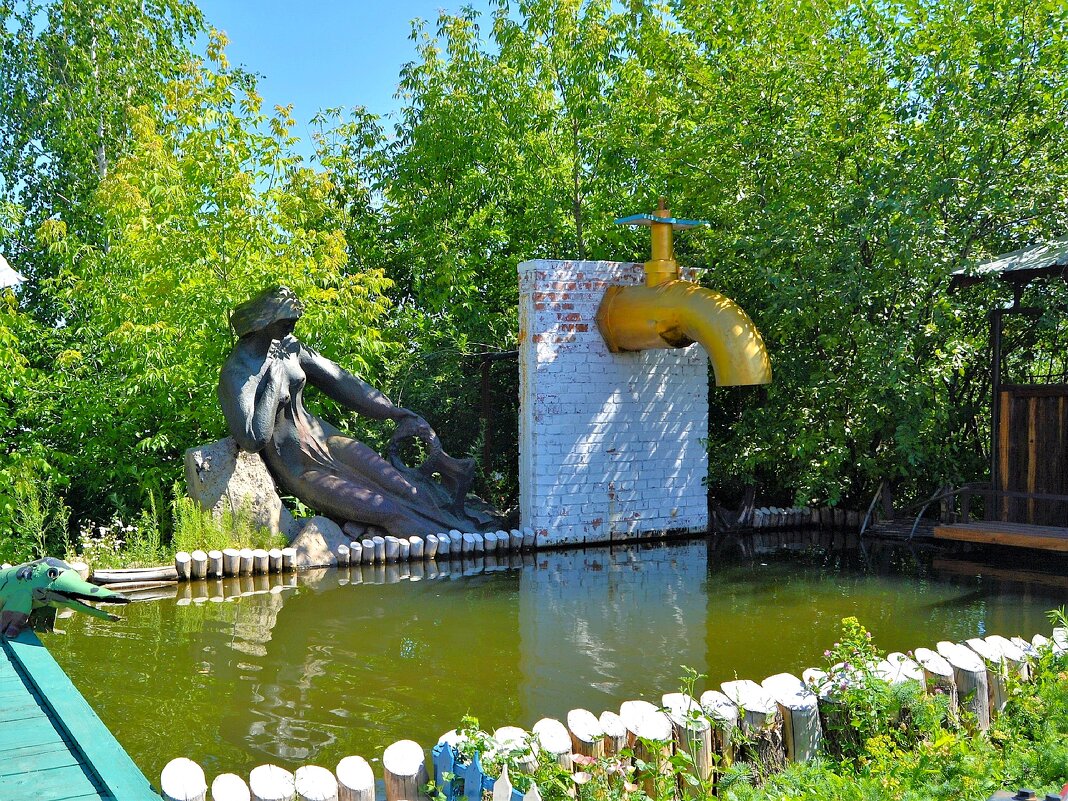 Чебоксары. Скульптурная композиция "Дарящая воду". - Пётр Чернега Чебоксары. Скульптурная композиция "Дарящая воду". - Пётр Чернега